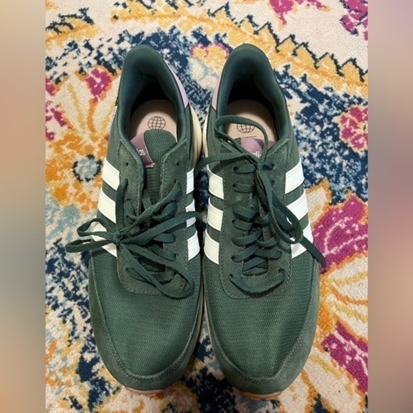 New Adidas Run 70's Green With Pink - Picture 3 of 8